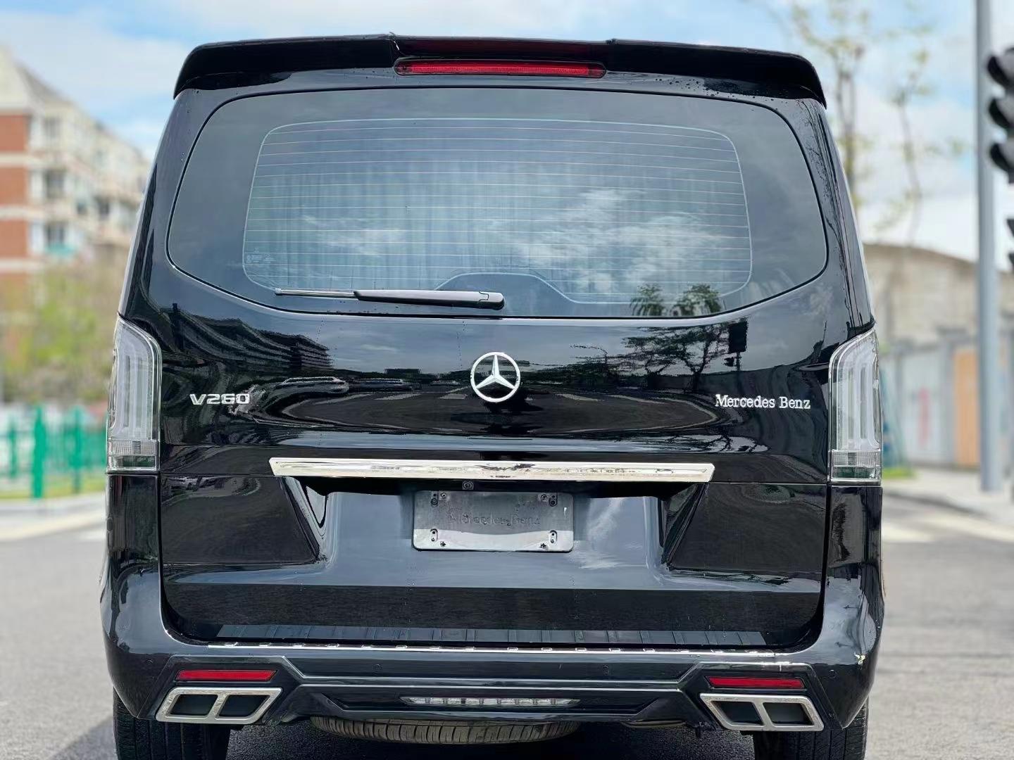 奔驰威霆价格最低29万起 欢迎试乘试驾