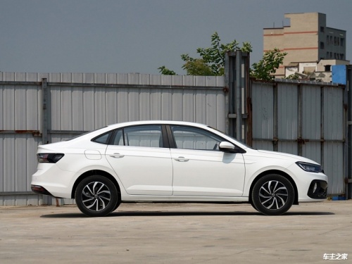 2025公羊美版最新报价81万起 欢迎到店试驾