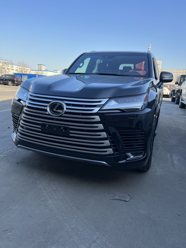 2024款雷克萨斯LX570到店实拍 精致奢华 售全国