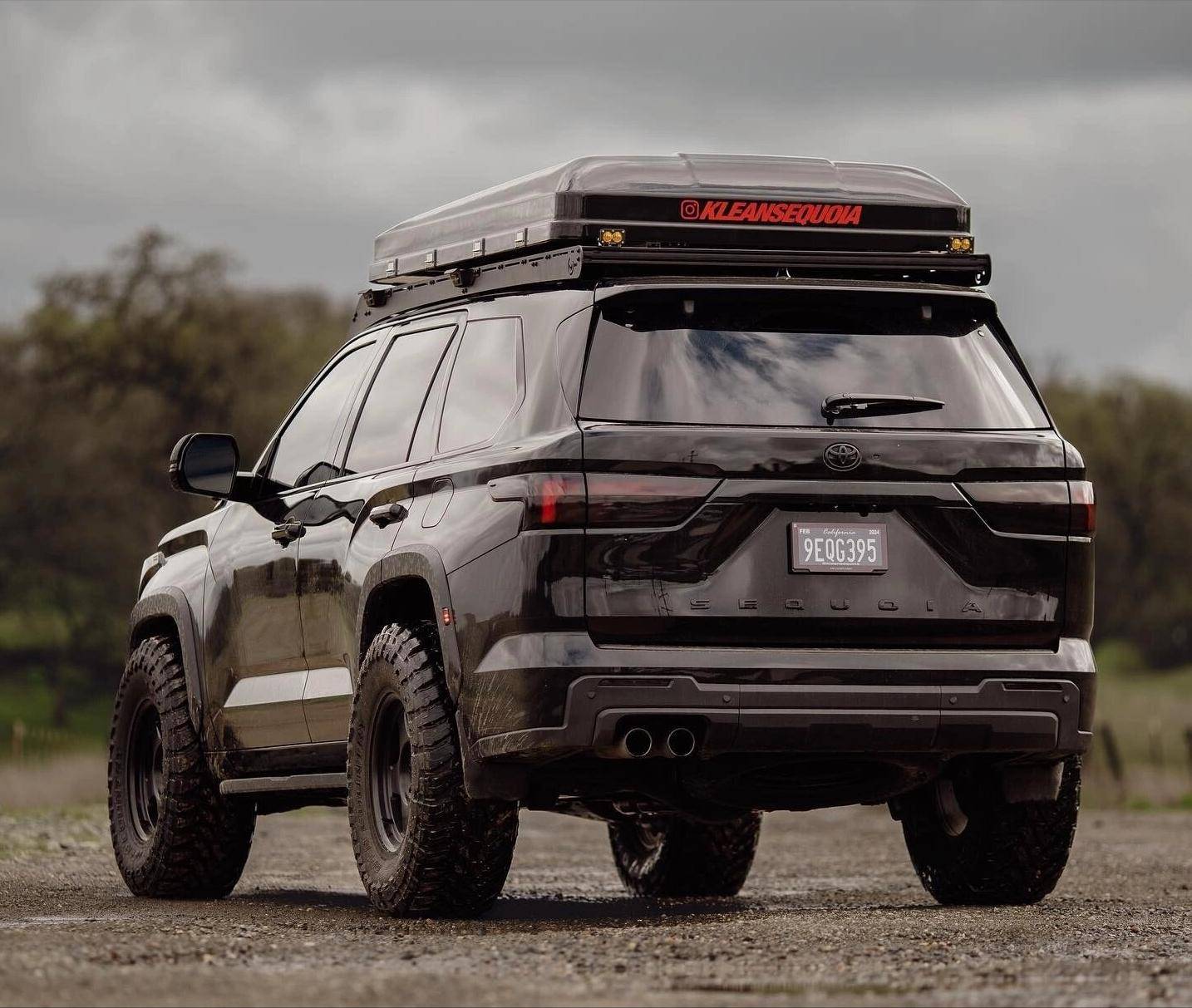 平行进口丰田红杉美版价格最低101万起售 售四川