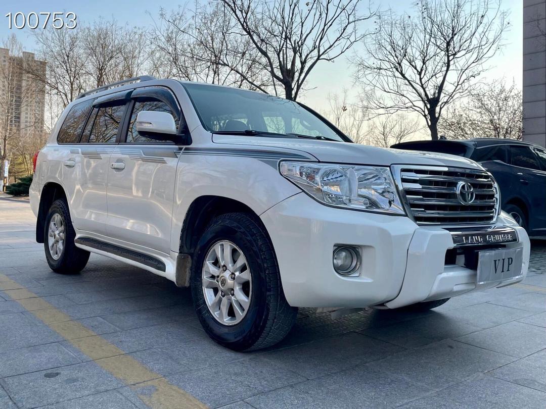 成都FJ酷路泽促销43万起 欢迎上门试驾