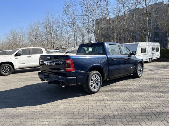 2023款加版公羊1500长角号性价比优秀