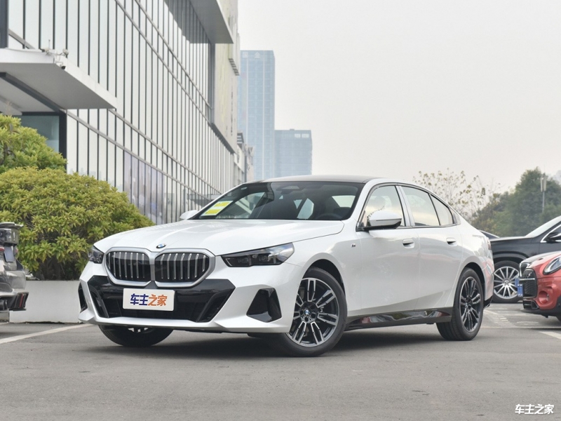 大邑宝马5系(进口)降价促销 购车优惠高达4.80万