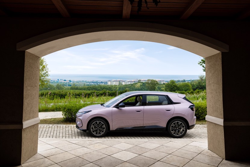 极狐T1续航达成率150%，告别里程焦虑！