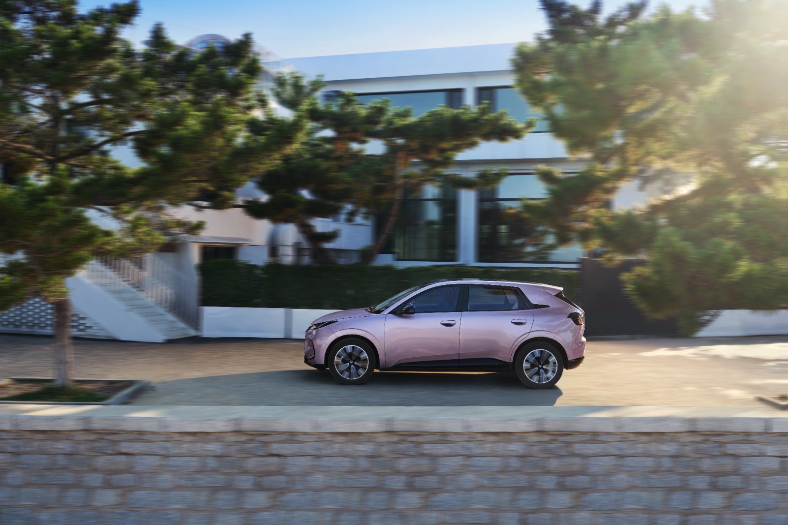 归元平台首款“大9系”曝光，魏牌全新旗舰SUV即将登场