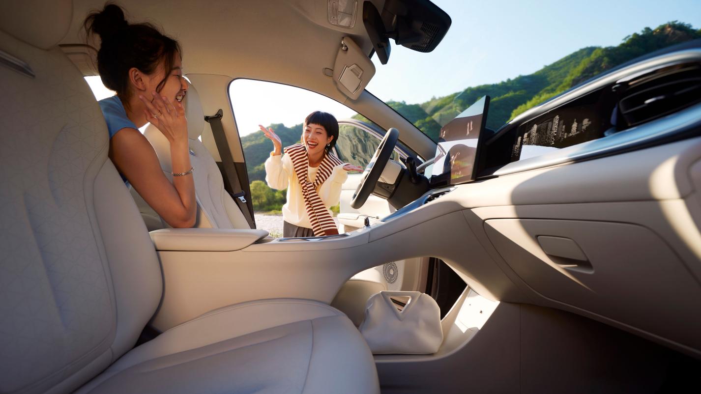 纯电小车天花板！26款星愿把配置堆满了