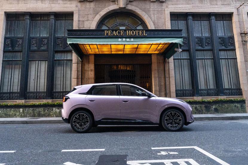 极狐T1推大床模式，15秒座椅放平变露营休息舱